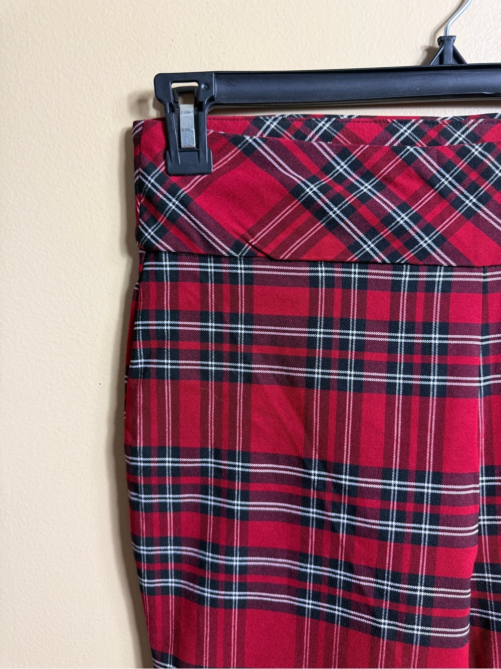 Jules and Leopold red plaid pants. Small. - Picture 2 of 6